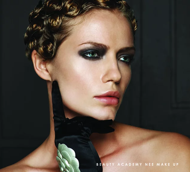 NEE BEAUTY ACADEMY - CORSO FASHION