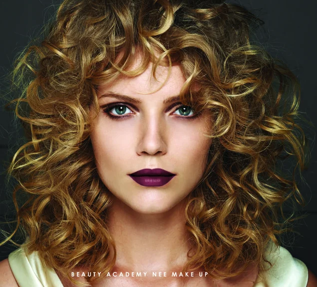 NEE BEAUTY ACADEMY - LOOK COLLECTION P/E
